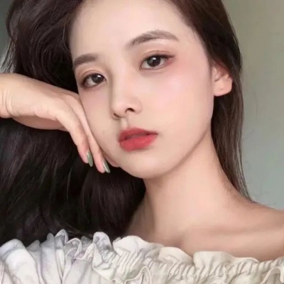 和学姐借书的故事，最后变成爱情小说